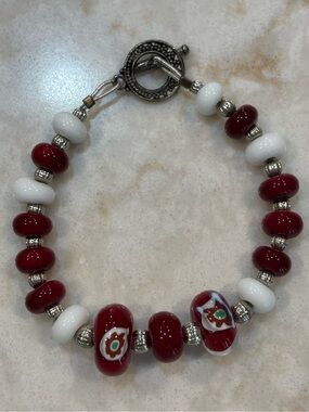Red and White Glass Bead Bracelet